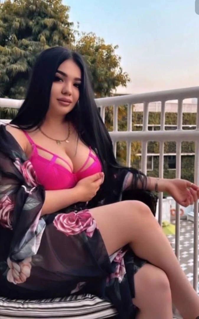 Russian Call Girl in Delhi – Russian escort in New Delhi — 4 / 13