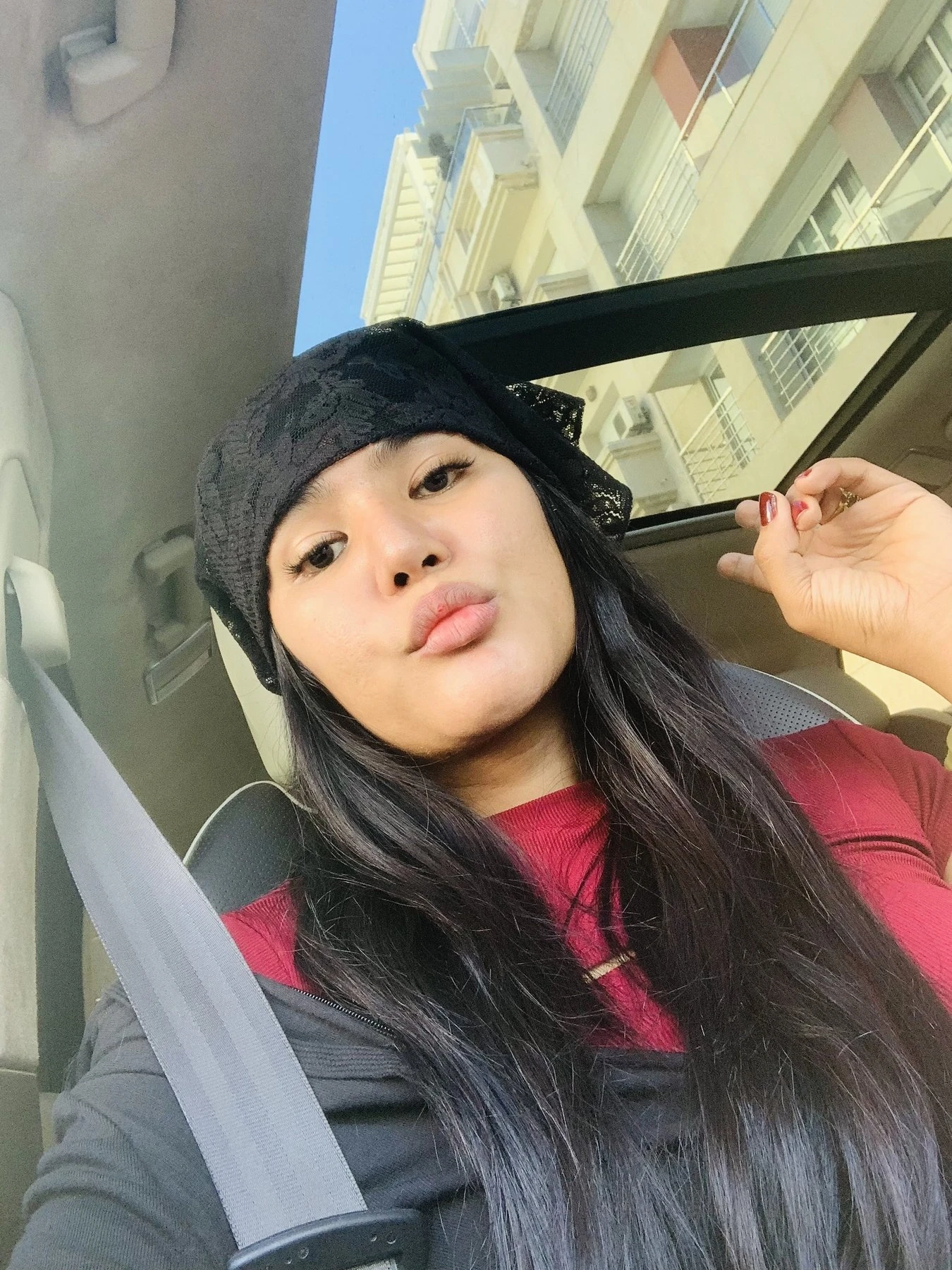 Girl on fire camshow – Colombian escort in Mumbai — 4 / 17