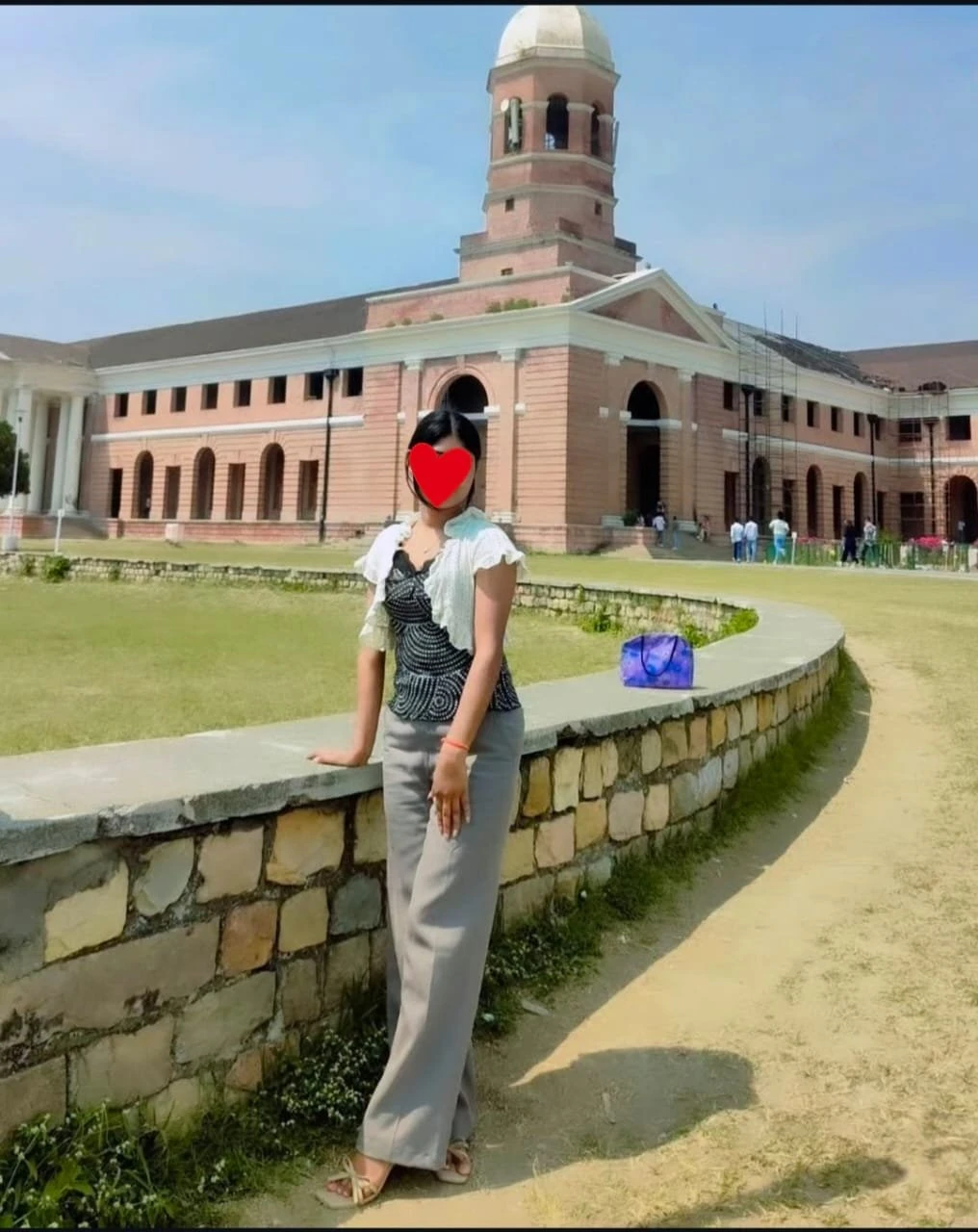 Nikita Singh, Outcall Only – Indian escort in Surat — 3 / 5