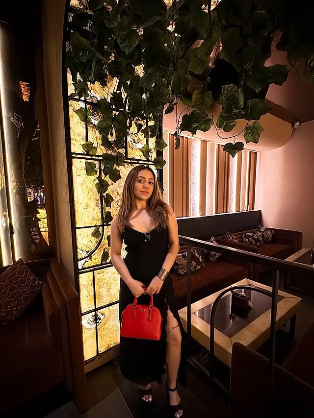 Hemlata – Indian escort in Hyderabad — 5 / 7