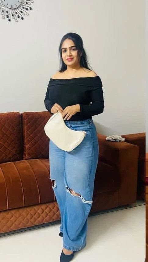 Sanjana – Indian escort in Kochi — 2 / 3