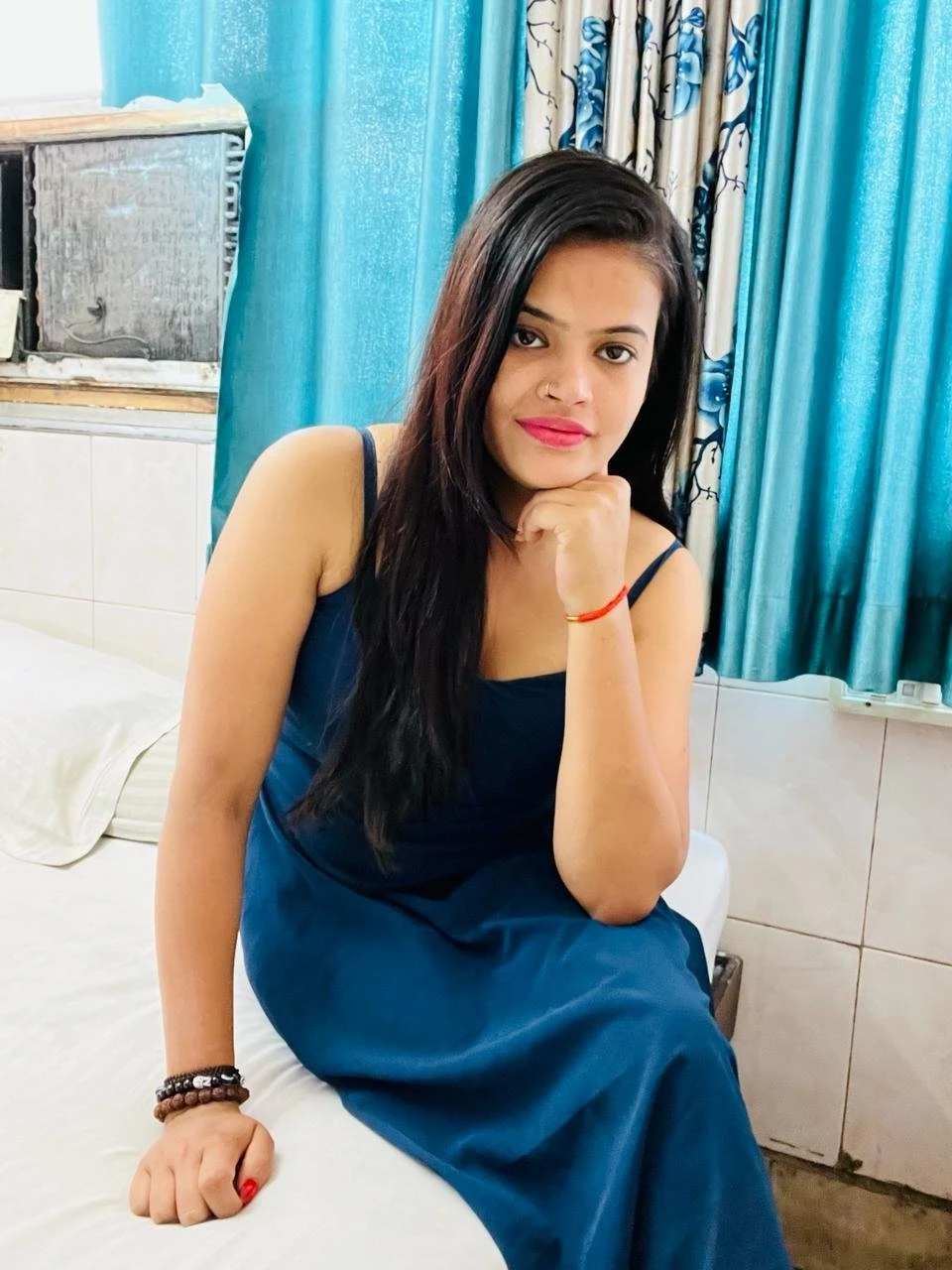 Romantic Attractive Lovely Juhi Chavla – Indian escort in Pune — 4 / 5