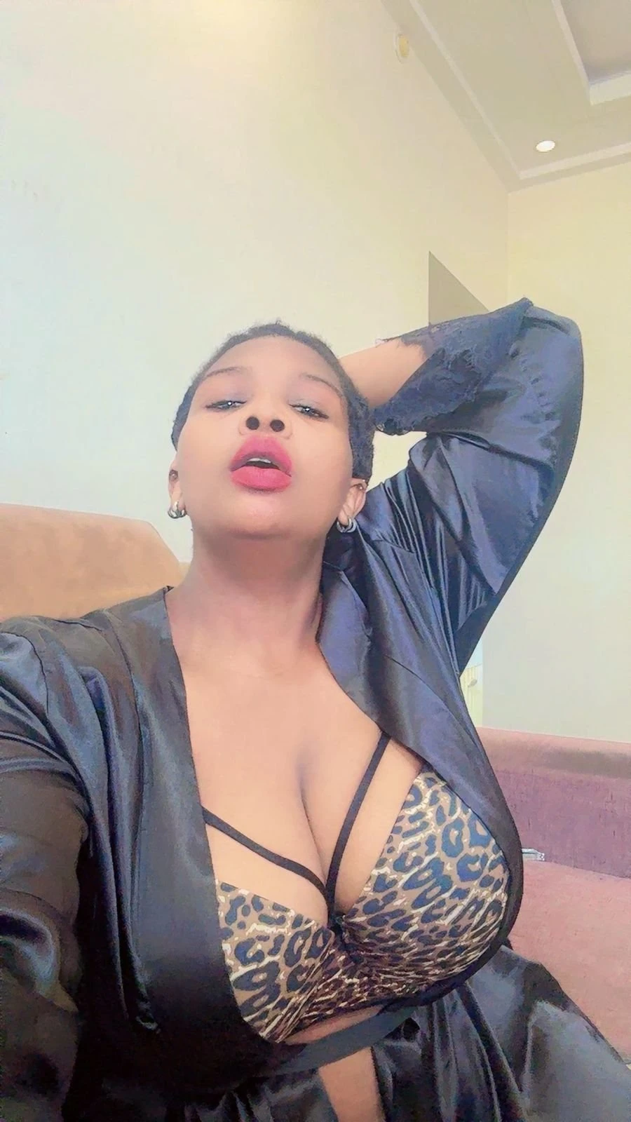 African Joy – Ethiopian escort in Mysore — 2 / 10