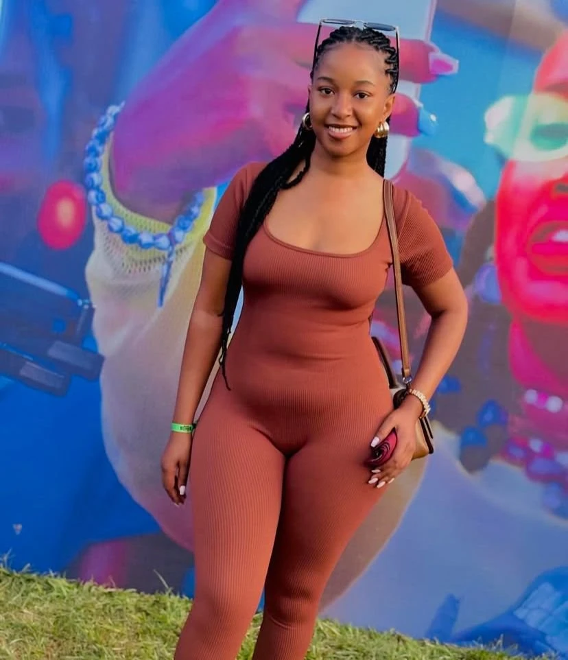 SEXY BIG ASS AFRICAN GIRL – escort in Pokhara — 1 / 6