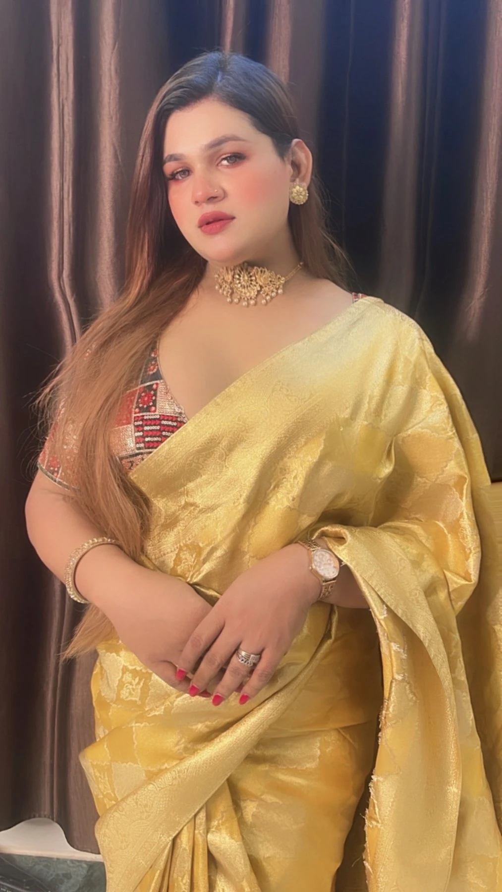 Sensational Soniya – Indian escort in Hyderabad — 9 / 20