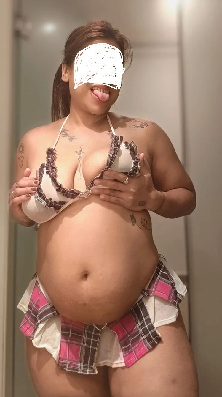 Sexy Namira – Indian escort in Mumbai — 5 / 30