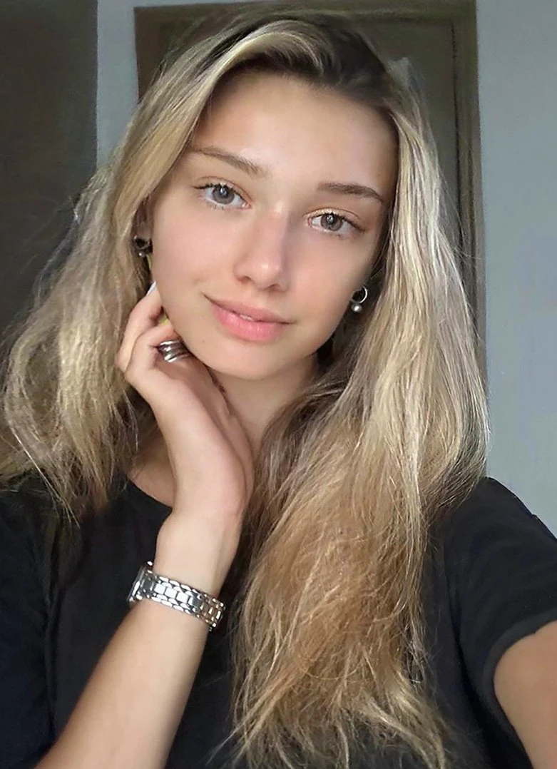 Elizabeth – Polish escort in Hong Kong — 6 / 10