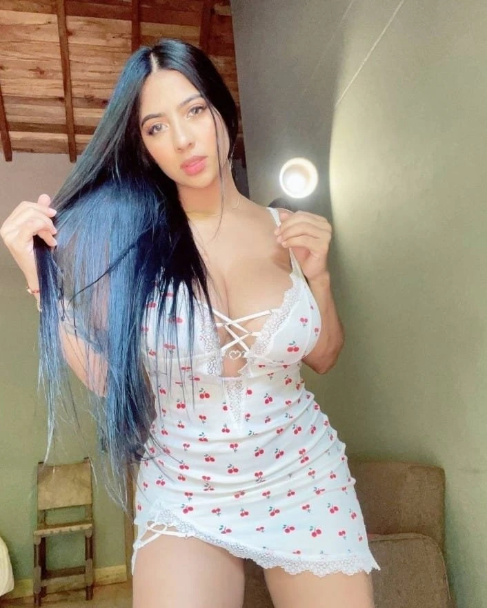 Giselle – Argentinean escort in Beirut — 7 / 8