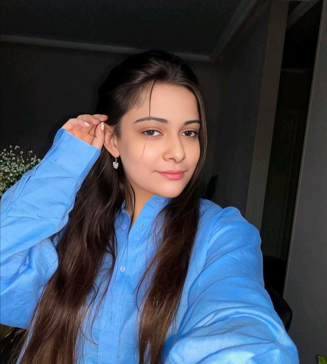 CAM AND REAL MEET KAJAL, – Indian escort in Pune — 4 / 5