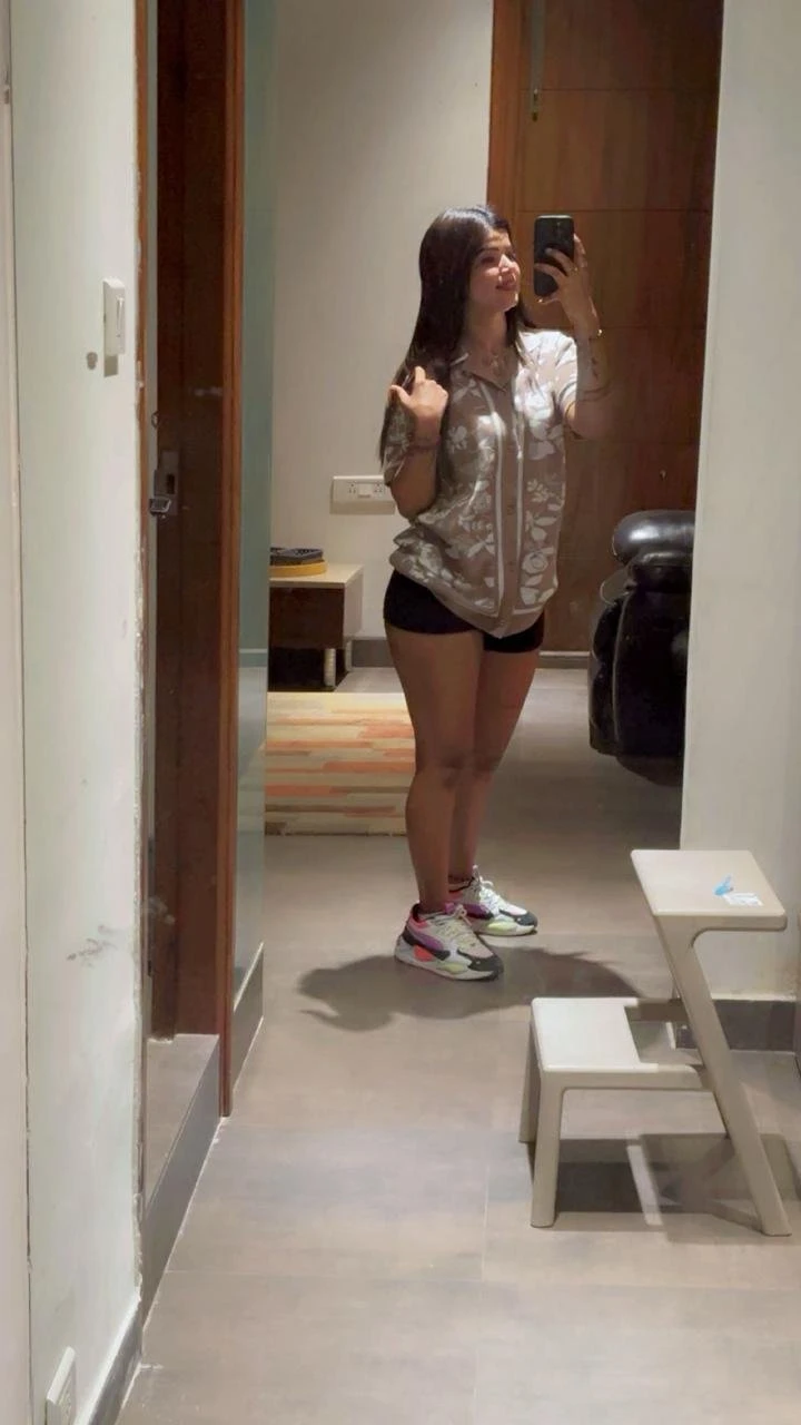 Khushi Roy Indipendent Escort – Indian escort in Jaipur — 8 / 12