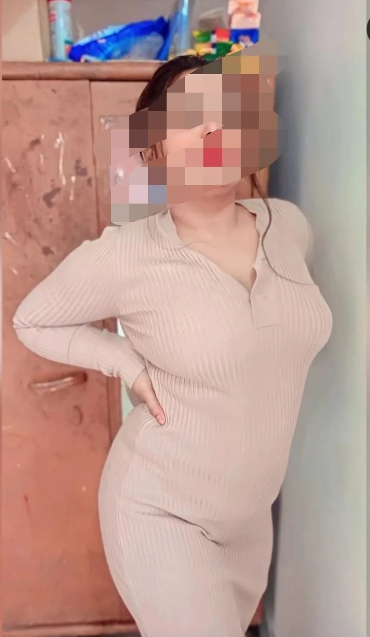 Sunita – Indian escort in Hyderabad — 2 / 4