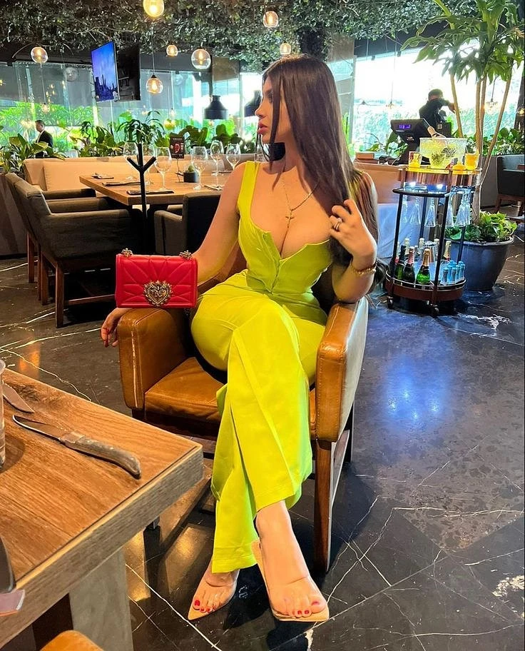 Well Educated Models Pune Escorts – Indian escort in Pune, Escort, Pune
