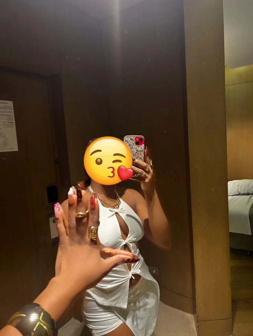 Amora,Queen of lift, bsdm, from New Town – South African escort in Kolkata — 7 / 8