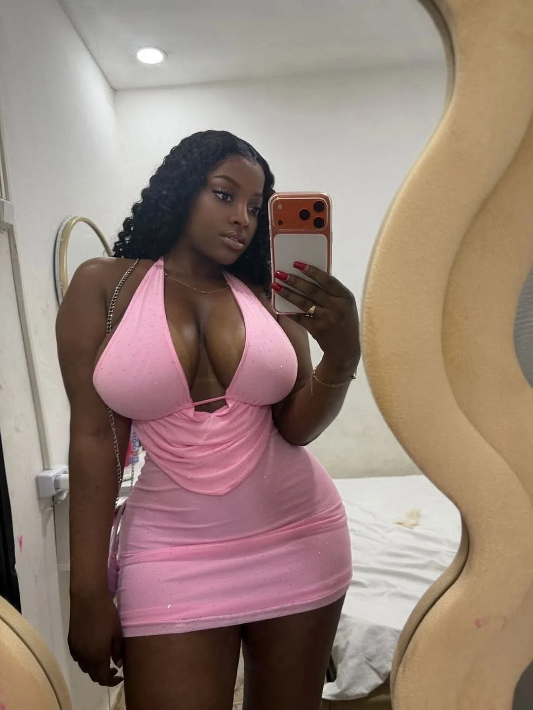 Jojo – South African escort in New Delhi — 1 / 3