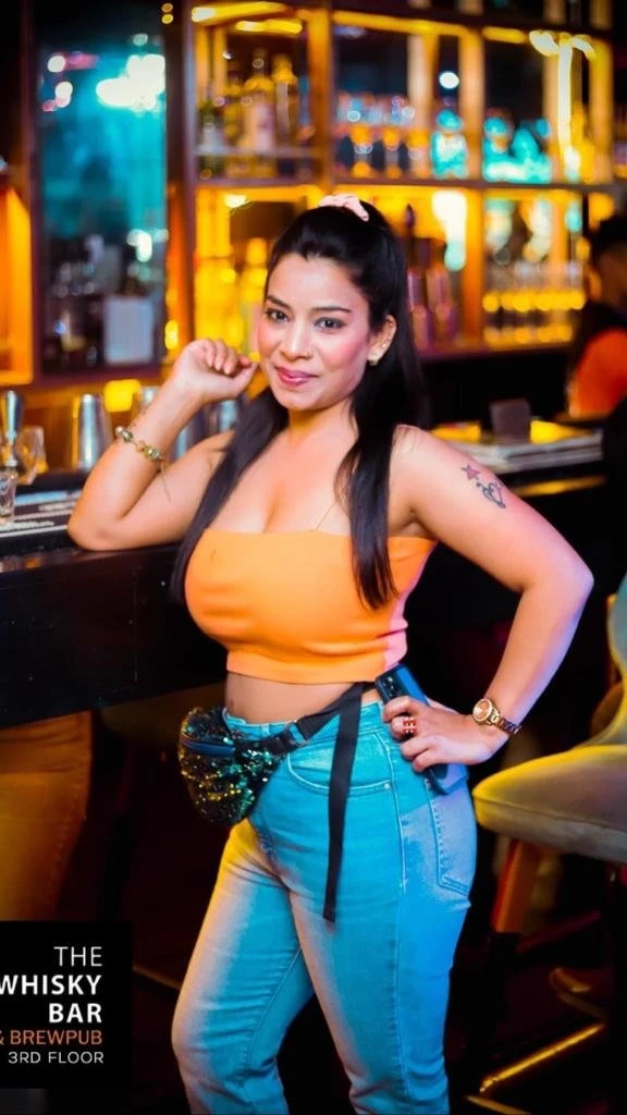 Palak – Indian escort in Noida — 3 / 5