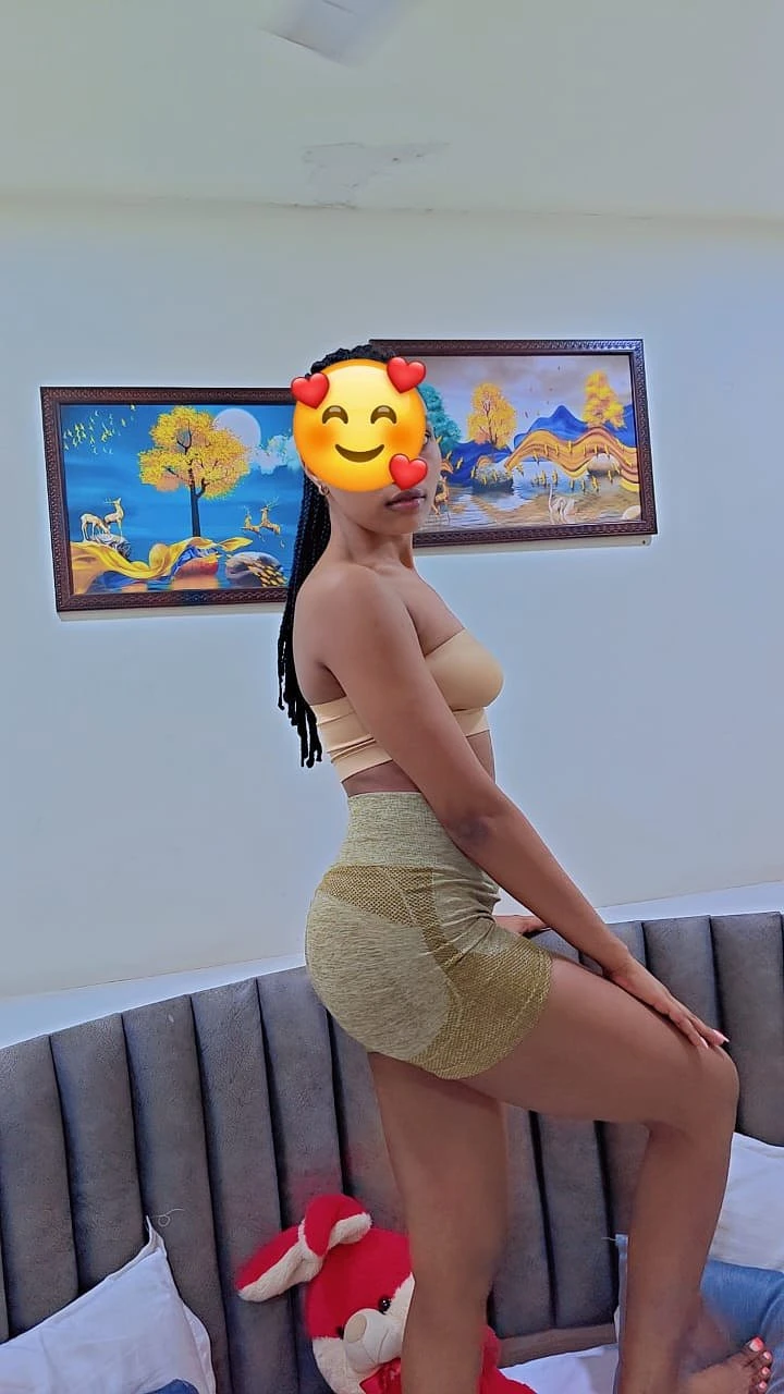 Juicy Slim Pamela Soft Chocolate Ass – South African escort in Pune — 6 / 8