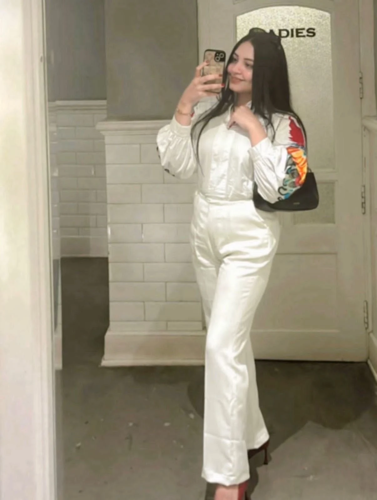 Well Educated Genuine Indipendent Models – Indian escort in Pune — 1 / 2