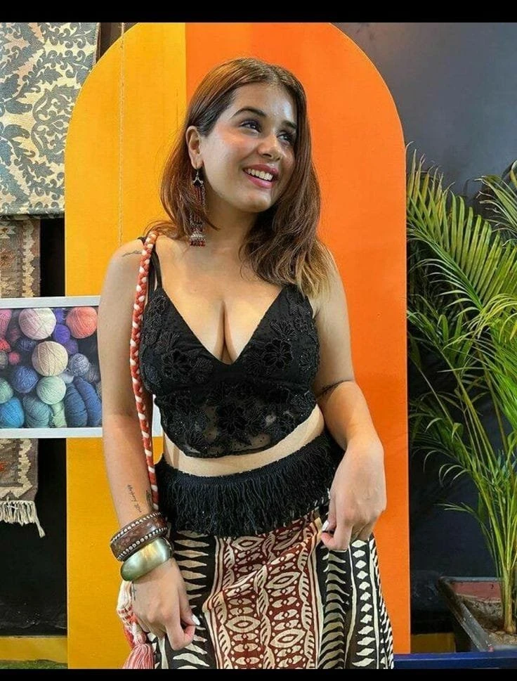 Alia Independent 24 Hour Hand to Hand – Indian escort in New Delhi — 2 / 4