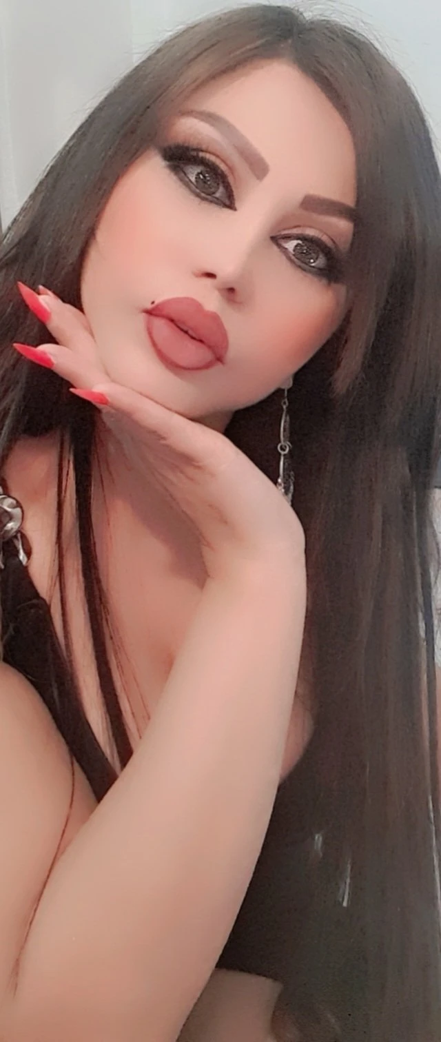 Diva – Syrian escort in Erbil — 7 / 10