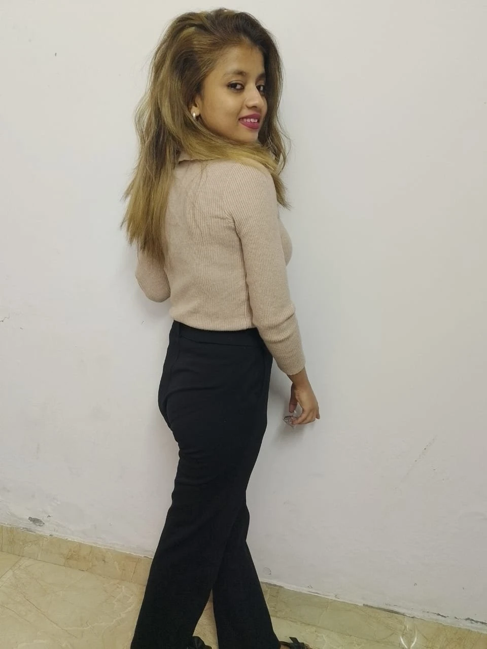 Riya Independent Video Confirmation – Indian escort in New Delhi — 4 / 9