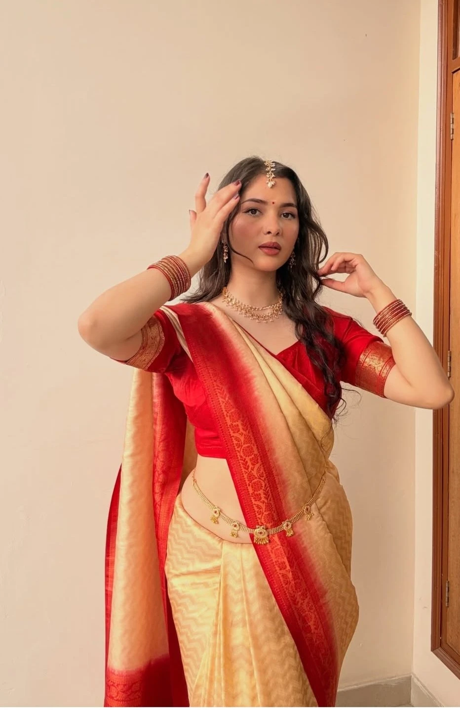 Kavya – Indian escort in Mumbai — 3 / 5