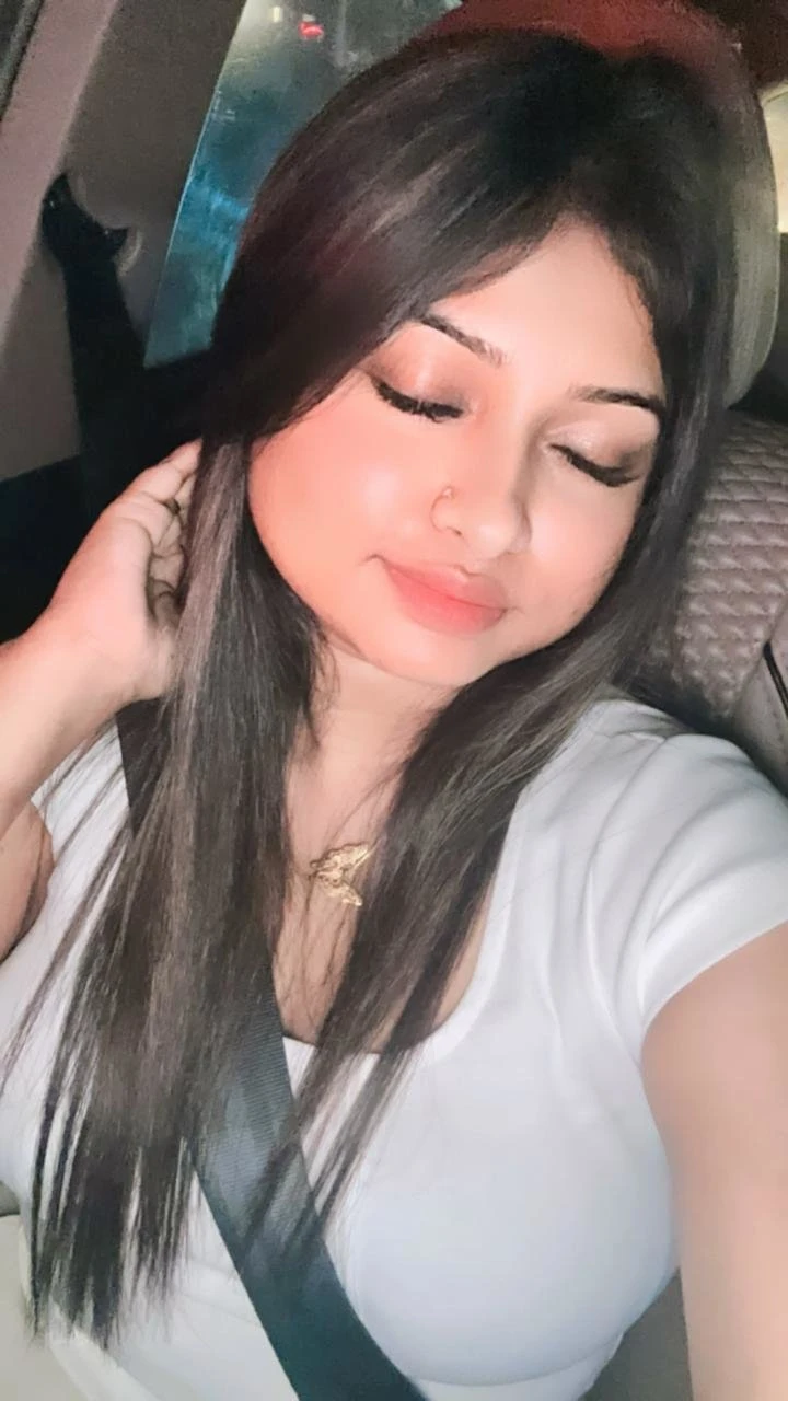Kushi Sen – Indian escort in Kolkata — 3 / 7