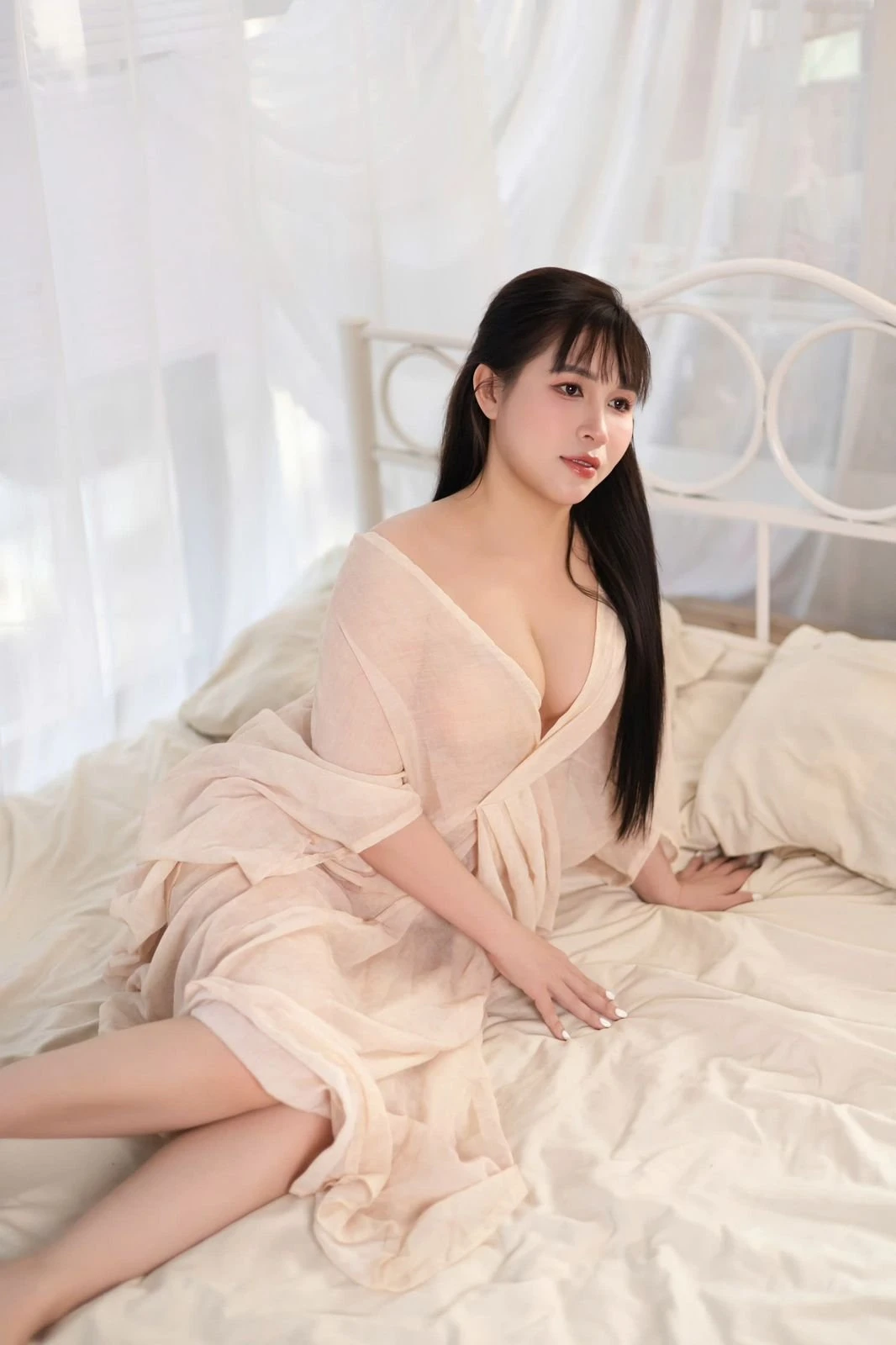 TALK LESS FUCK MORE – Cambodian escort in Mumbai — 13 / 14