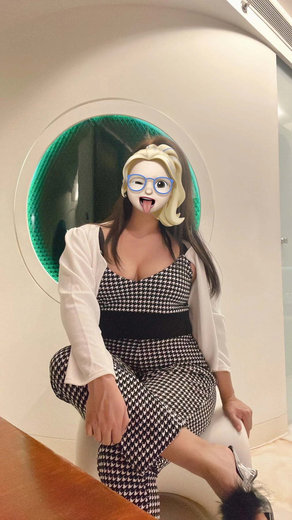 sweet chubby Thailand Lady – Thai escort in Hyderabad — 5 / 8