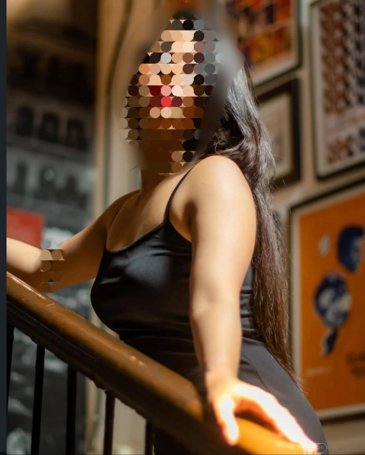 Akriti Singh – Indian escort in Mumbai — 2 / 9