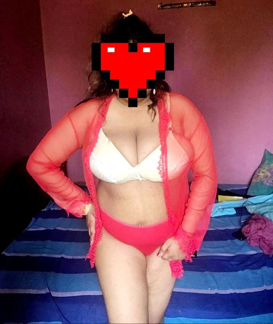 Chubby Girl Full Service & Cam Servi – Sri Lankan escort in Colombo — 5 / 8