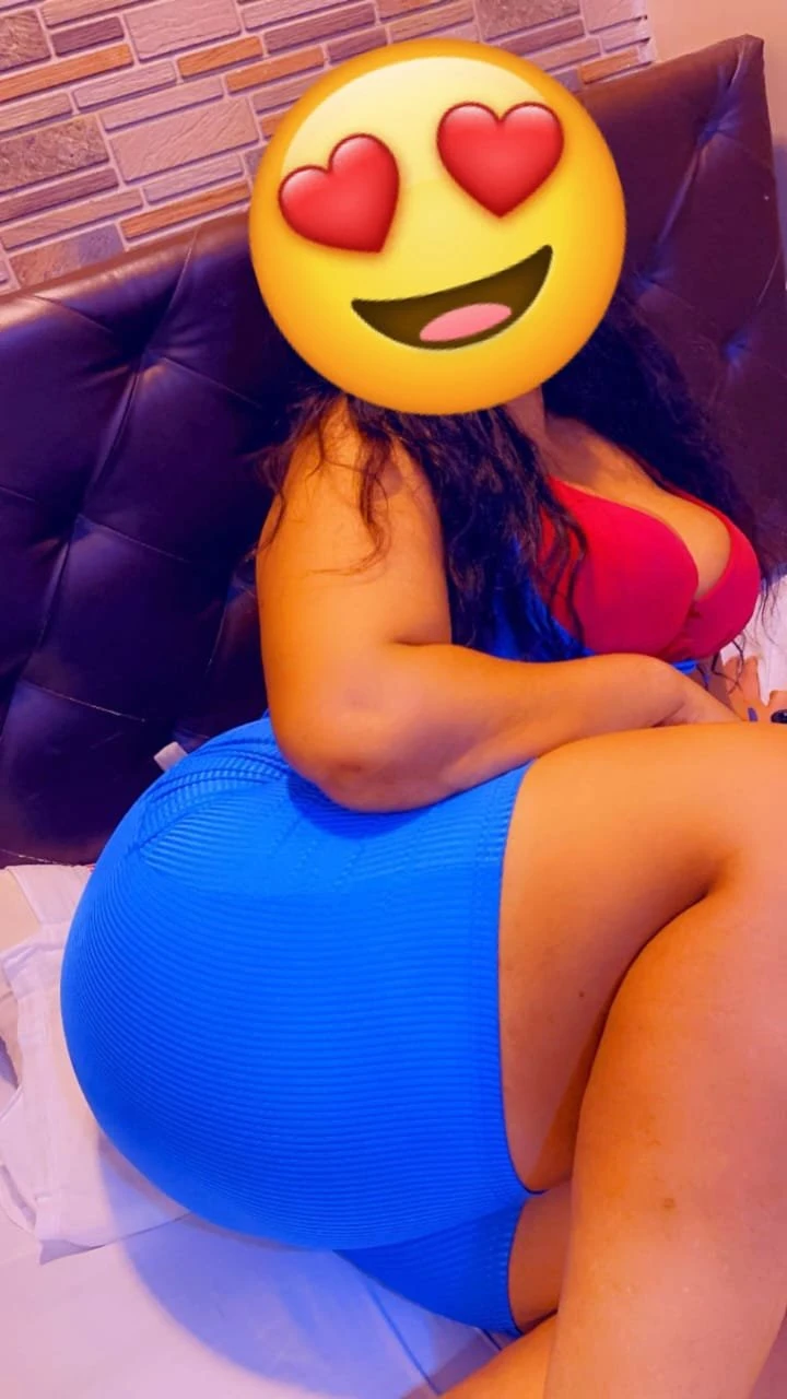 Jully – South African escort in Kolkata — 1 / 5