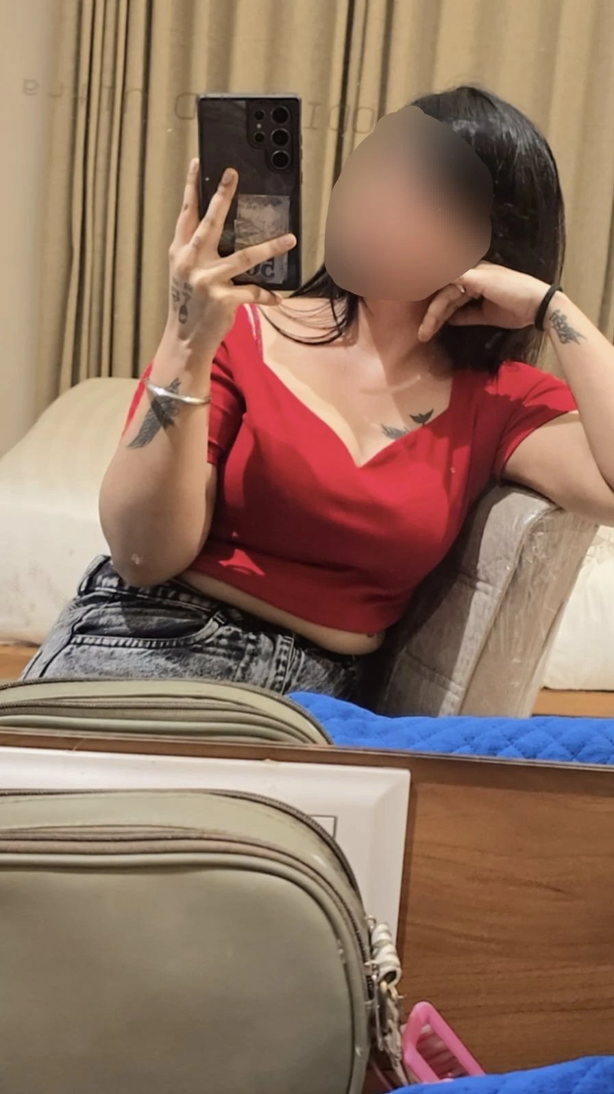 Real Meet & Cam Show – Indian escort in Mumbai — 3 / 4