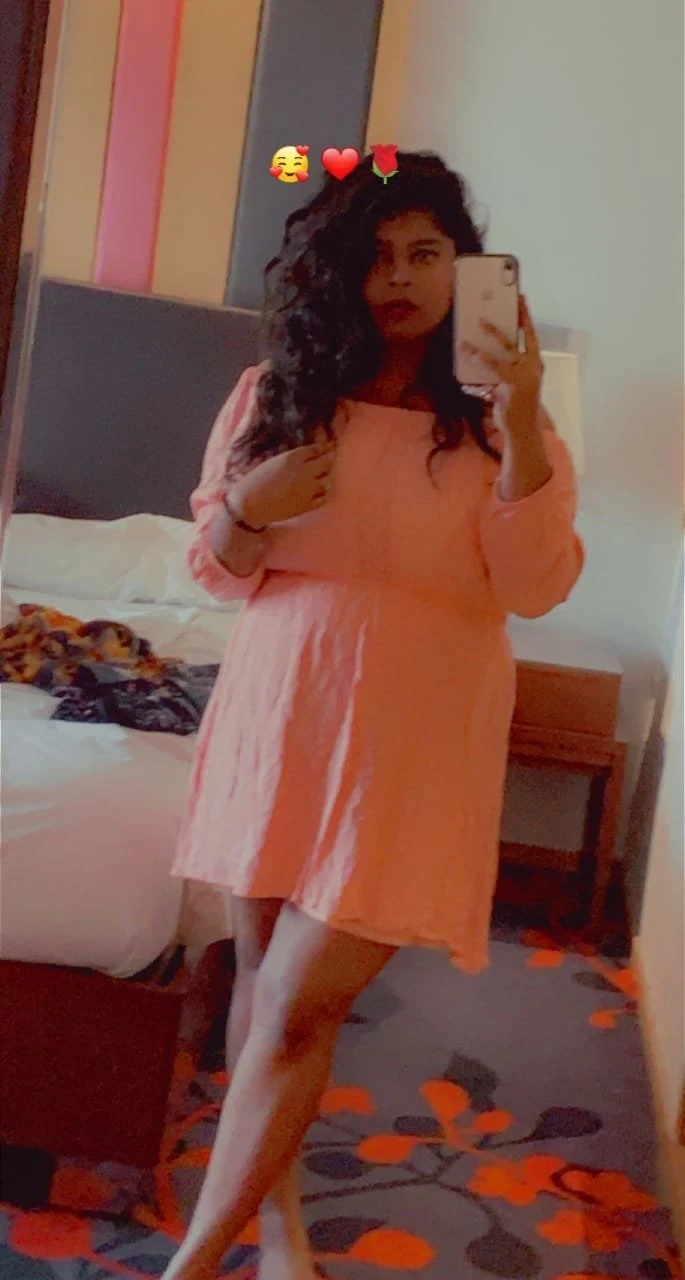 Neha – Indian companion in Mumbai — 1 / 4