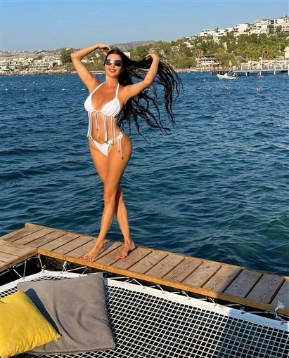 لونار – Syrian escort in Erbil — 2 / 3