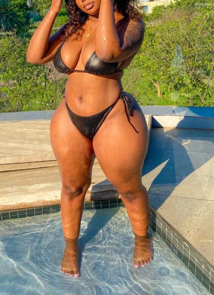 Selina – Malian escort in Casablanca — 2 / 4