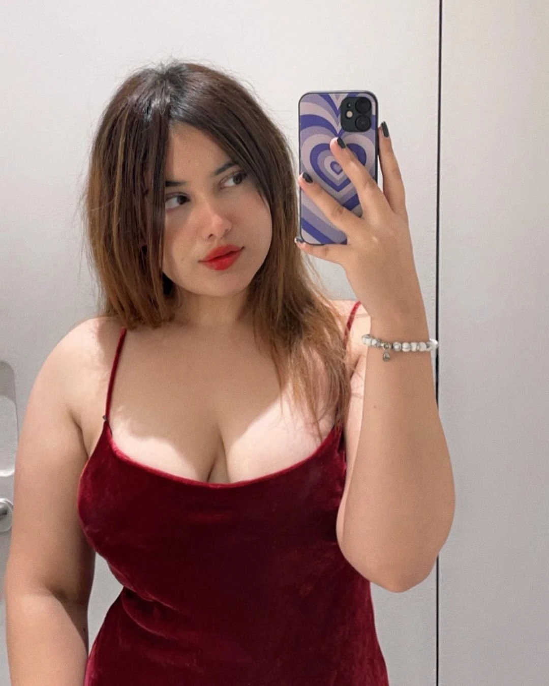Vedika Escorts Service – Indian escort in Mumbai — 3 / 5
