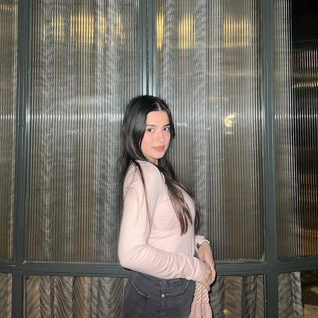 Akansha – Indian escort in Hyderabad — 2 / 4