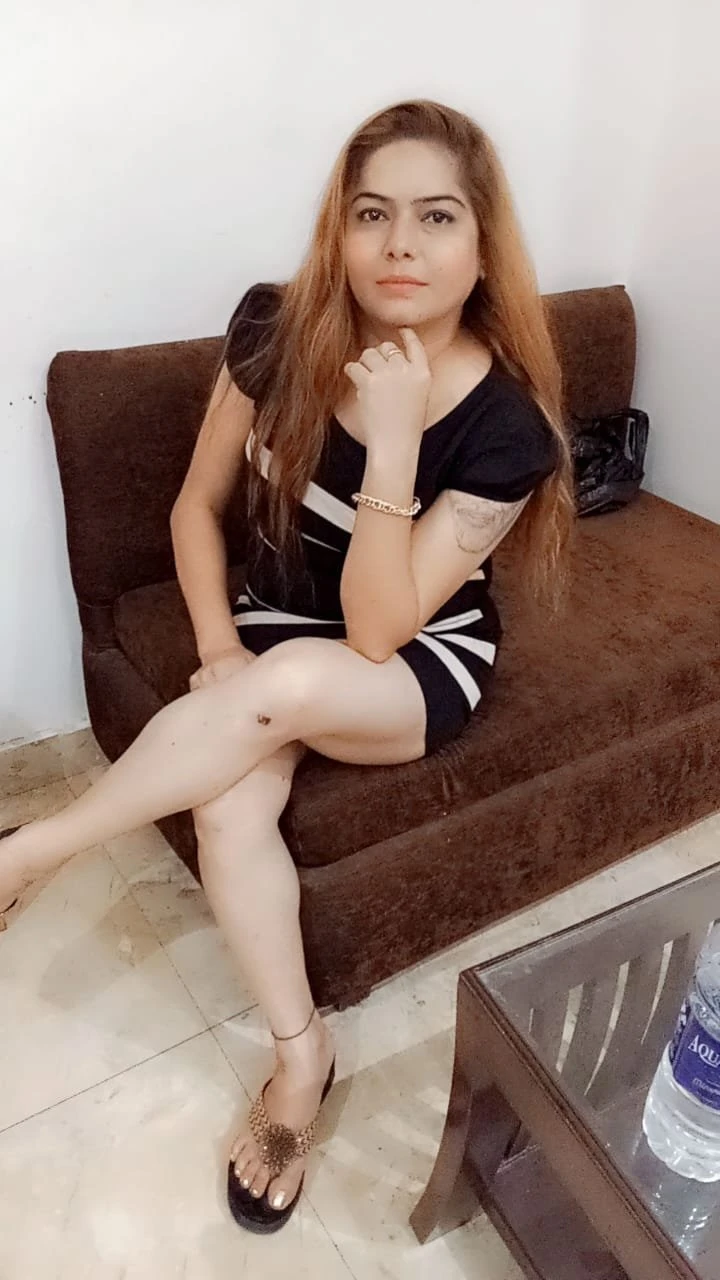 ALISHA MASSAGE PARLOUR – Indian masseuse in New Delhi — 6 / 12