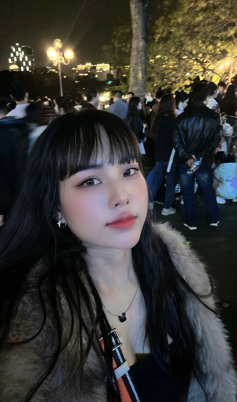 Juna Slutty Girl Cute( New Hot) – South Korean escort in Hanoi — 10 / 16