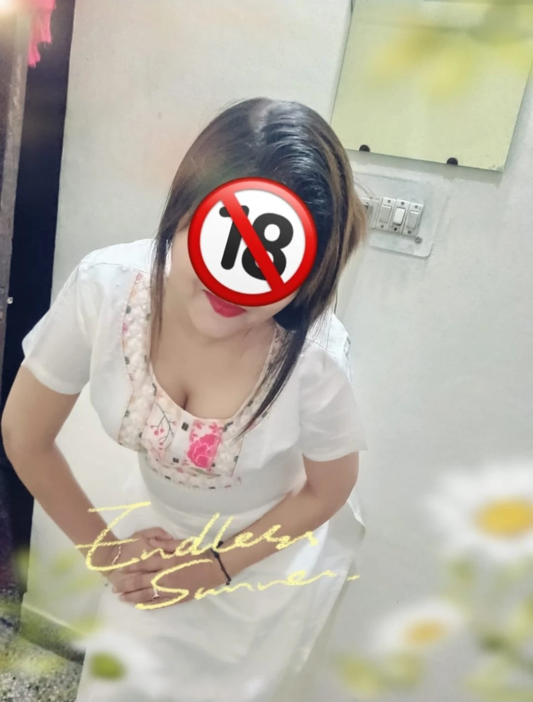 (Privacy) Hot🫦Housewife Shikha – Indian escort in New Delhi — 3 / 6
