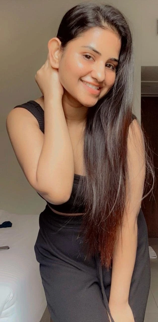 Sonia Call Girls Vip Model Incall Outcal – Indian escort in Hyderabad — 2 / 5