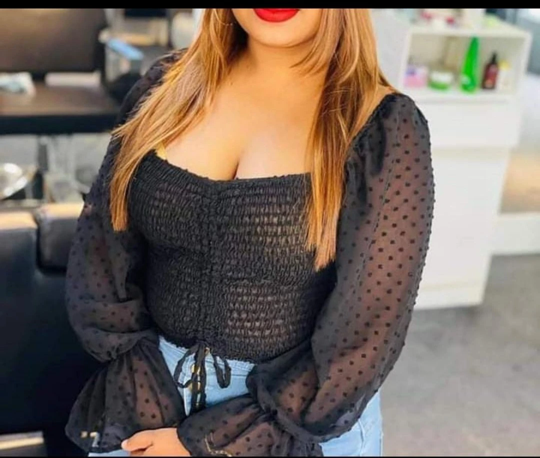 Mishelle (Vip) – Sri Lankan escort in Colombo — 4 / 5