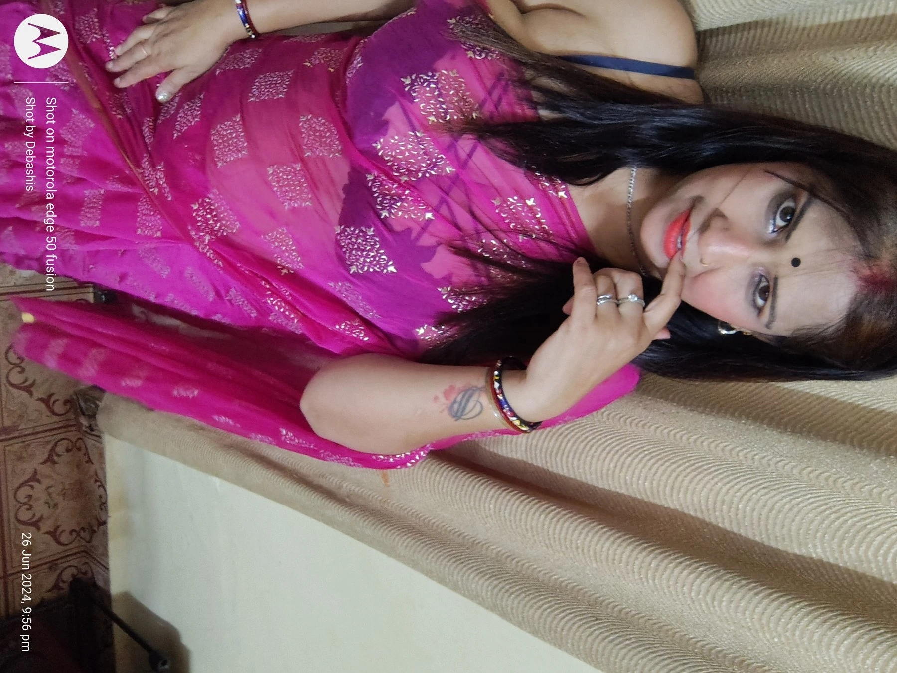 Papiya Debashis – Indian escort in Mumbai — 1 / 2