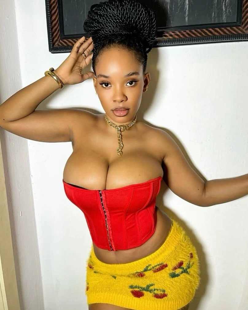 Sandra, Curvy Big Booty ☘️ – South African escort in Kolkata — 1 / 4