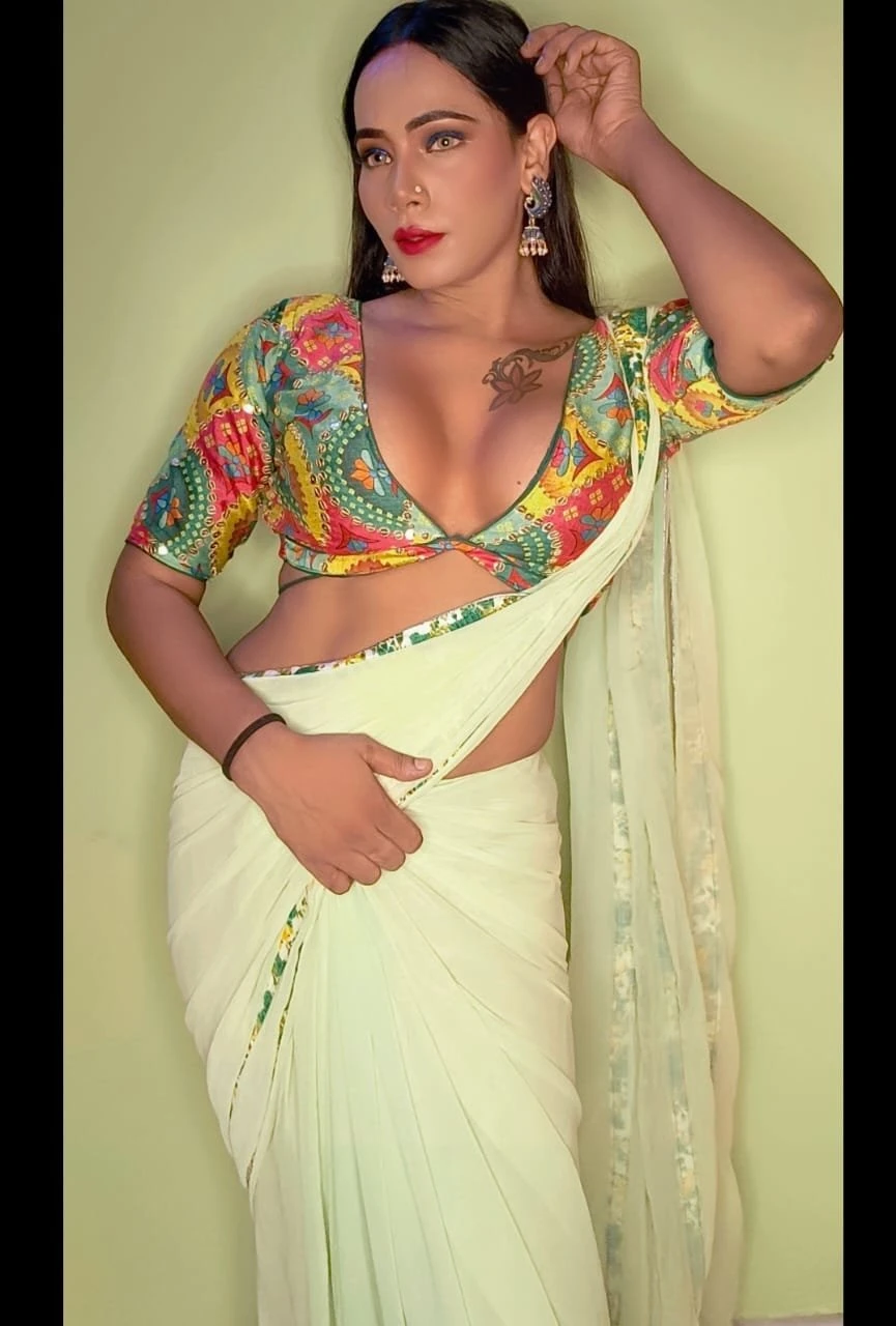 Monika – escort in Kolkata — 1 / 6