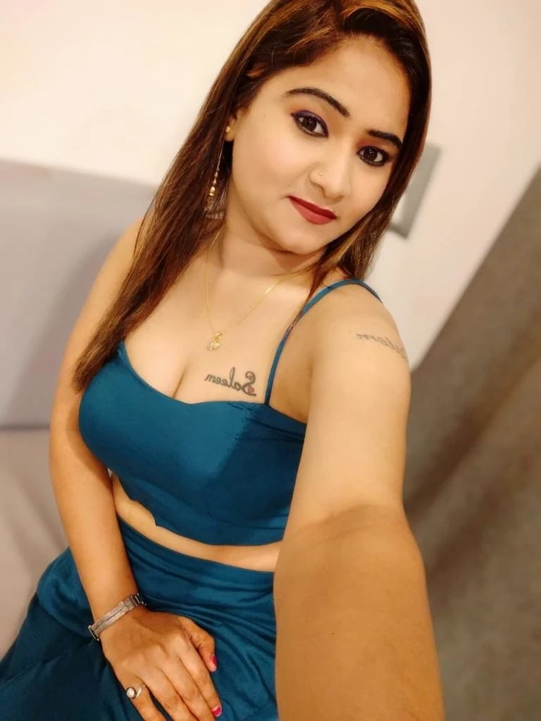 Jiya independent escorts InCall Out Only – Indian escort in Hyderabad — 2 / 5