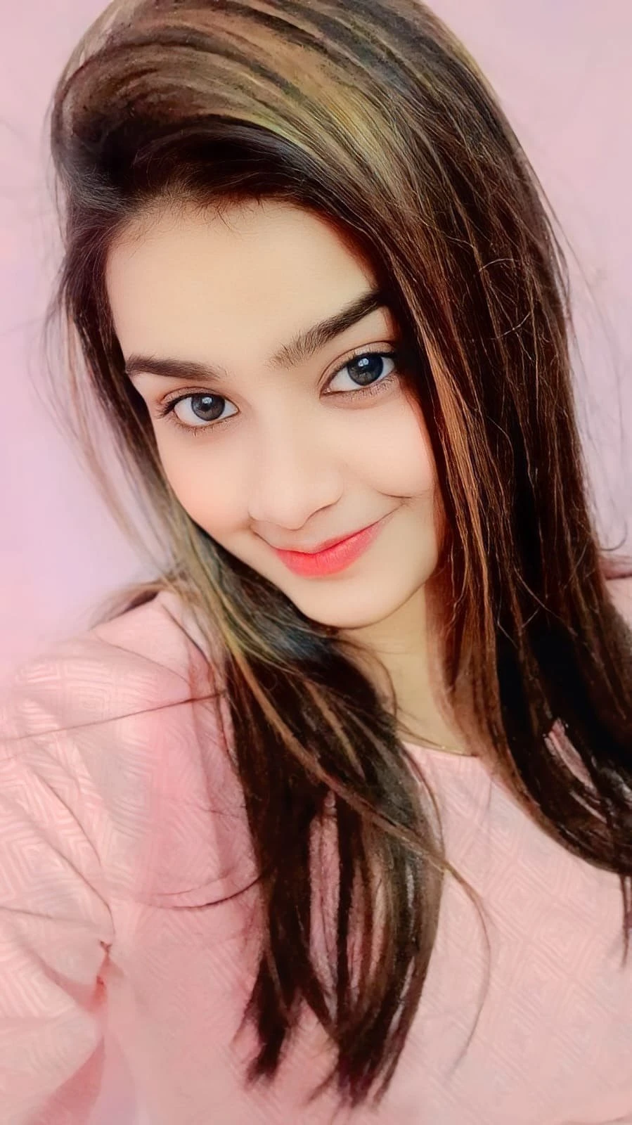 Monika Singh – Indian escort in Mumbai — 3 / 5