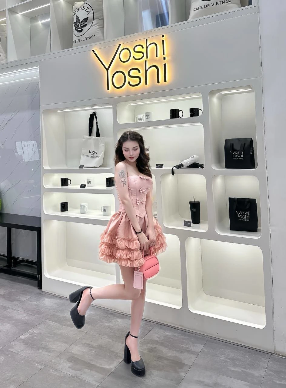 Tini – Vietnamese escort in Ho Chi Minh City — 3 / 12