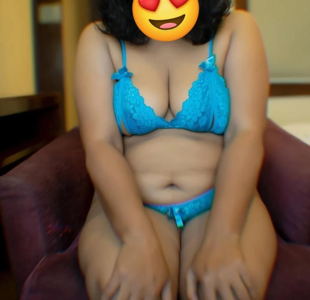 Sweety❣️ Cam Queen🧿 – Indian escort in New Delhi — 3 / 6