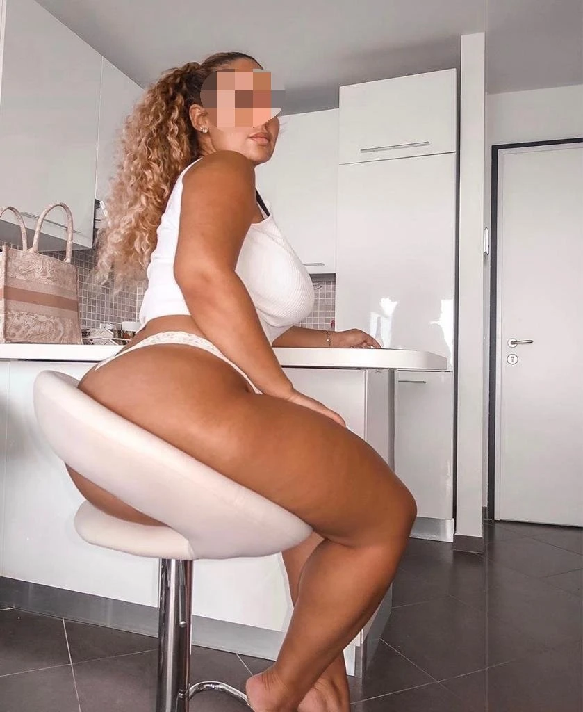 Brazilian Hot Girl – Italian escort in Budva — 5 / 7
